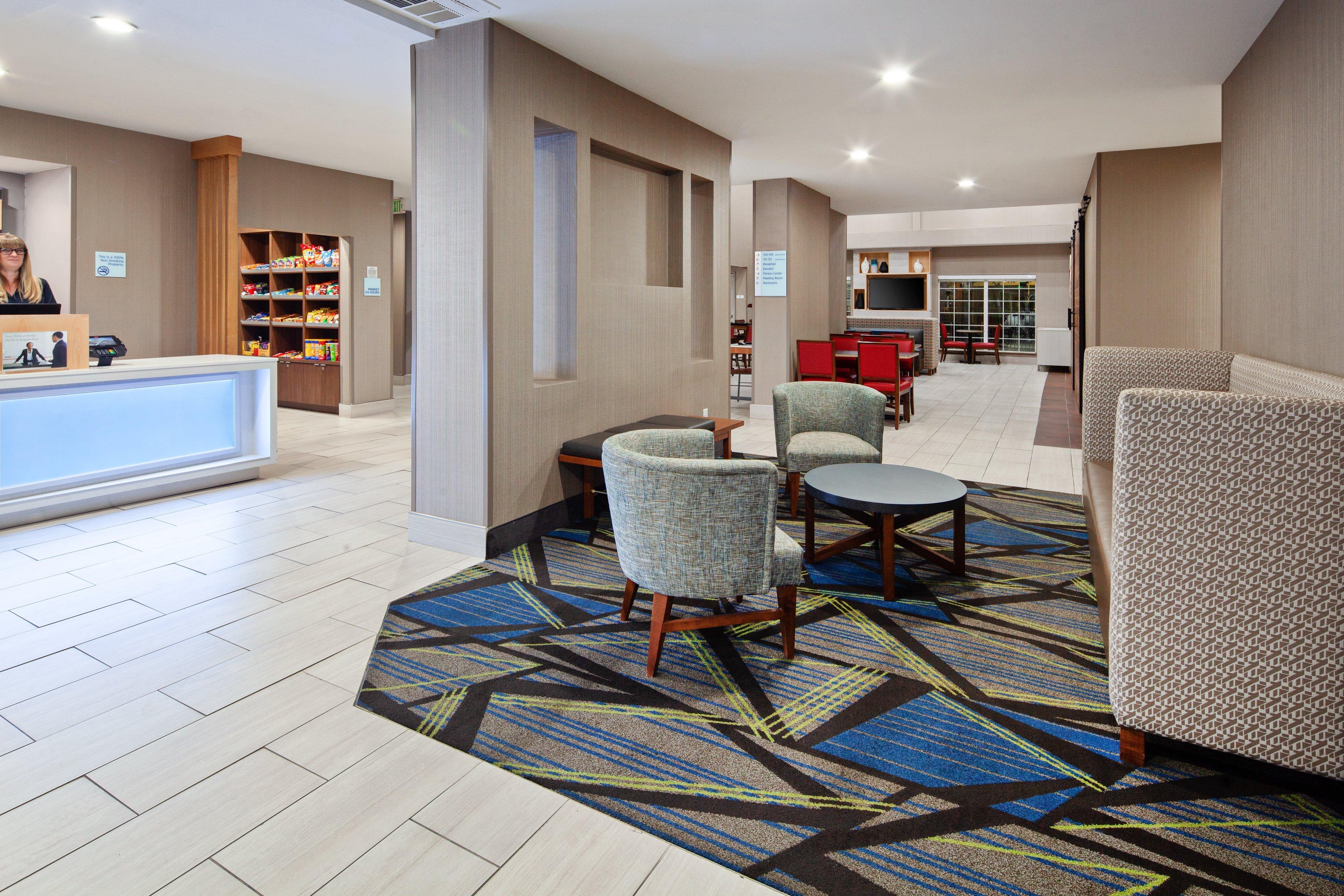 Holiday Inn Express & Suites - Tulare By Ihg Exterior foto