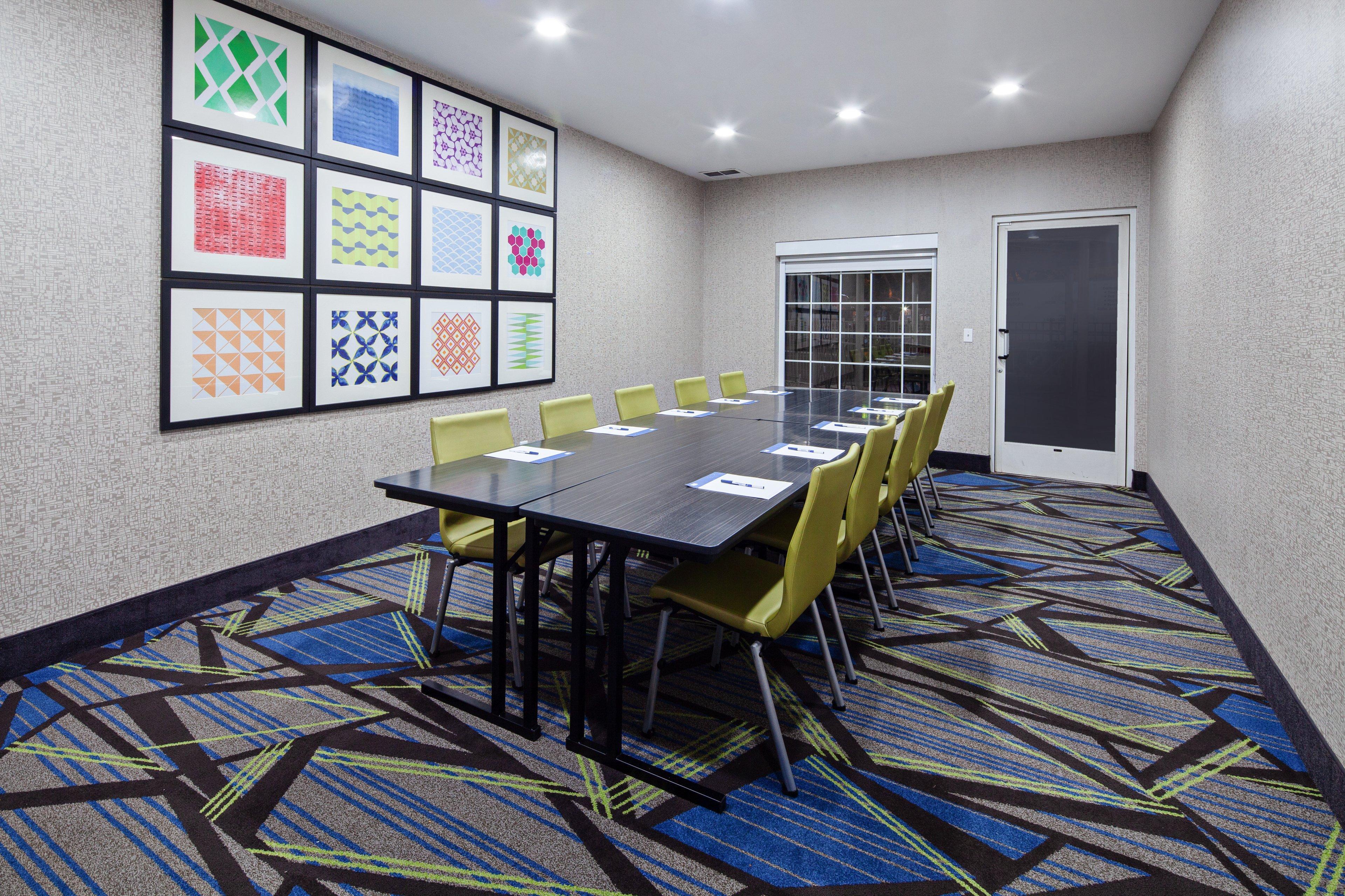 Holiday Inn Express & Suites - Tulare By Ihg Exterior foto